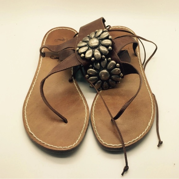 MISS TRISH OF CAPRI Brown Leather Ankle Strap Metal Studs Flats Sandals 39 Italy - Picture 1 of 10